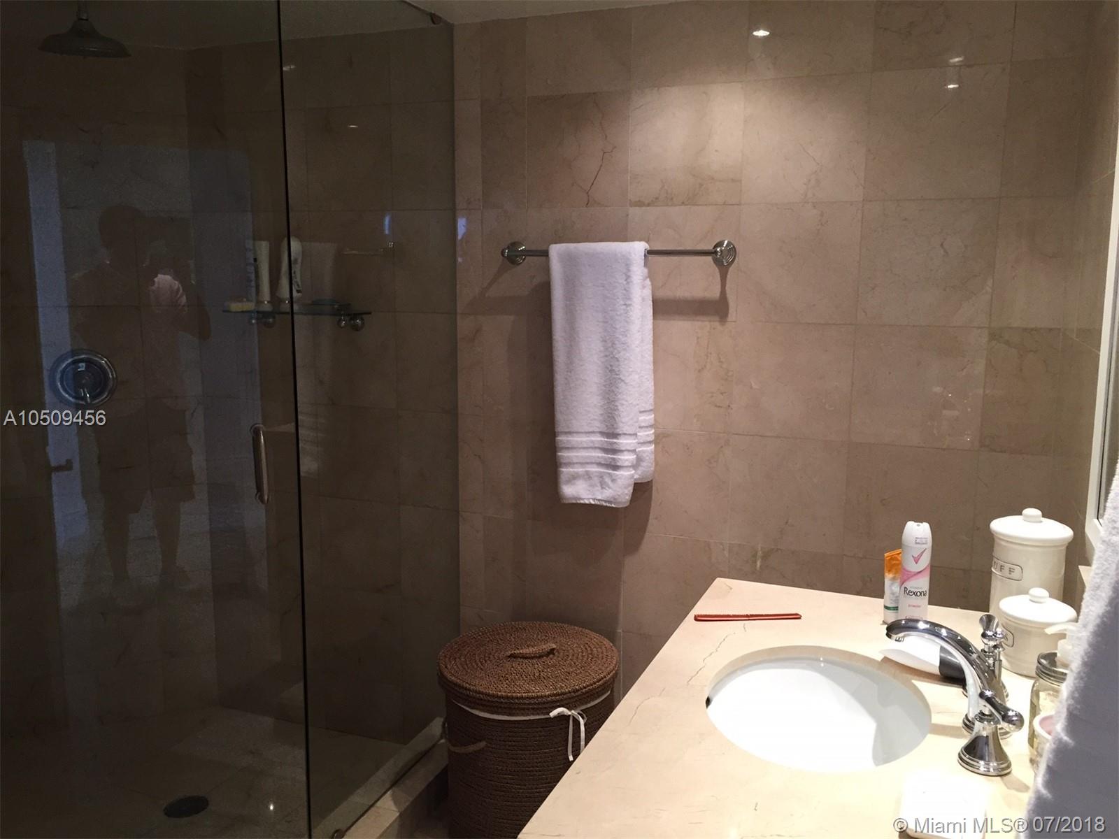 akoya condo - Residential Lease