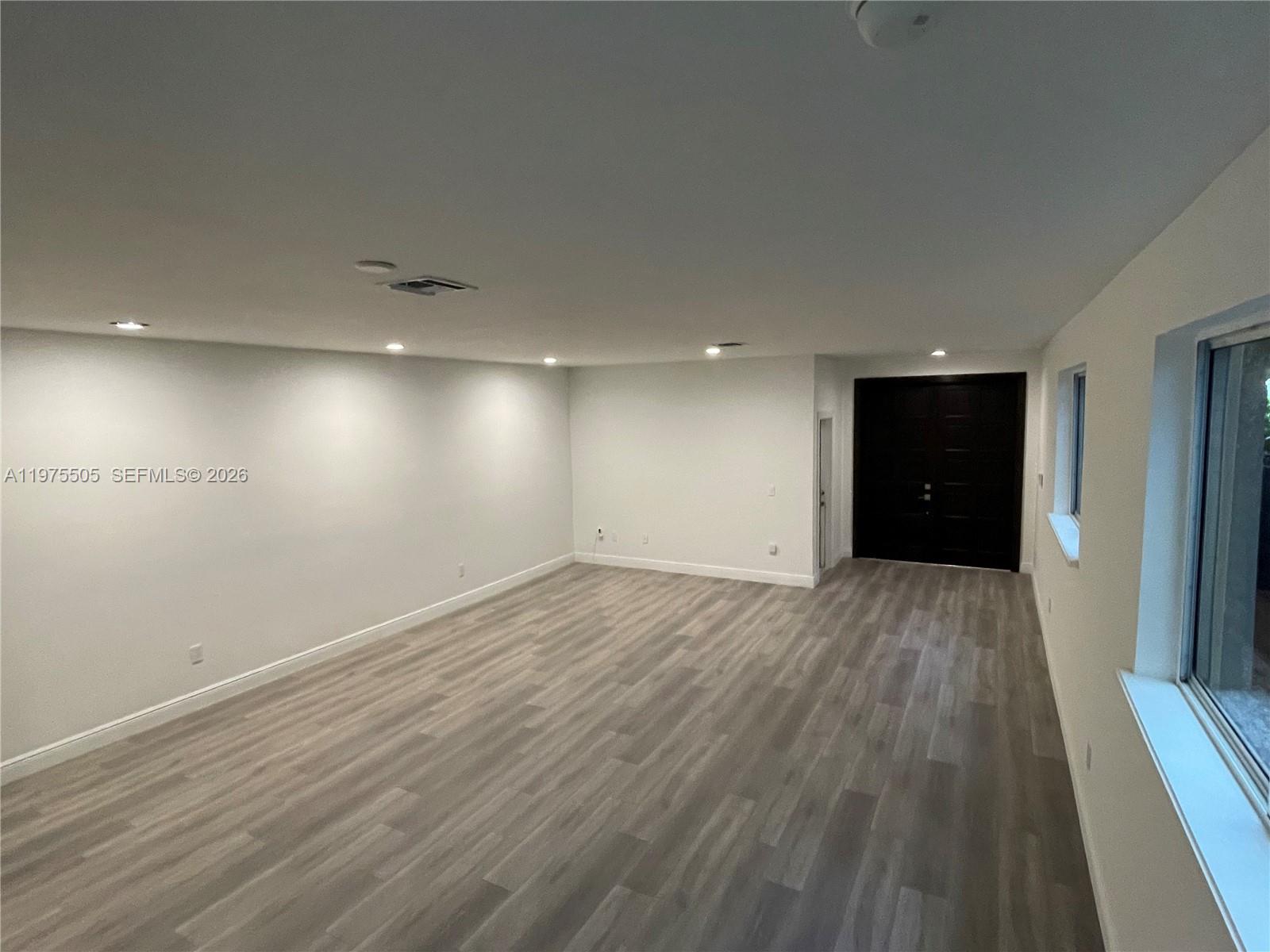 PENT HOMESTEAD - Residential Lease