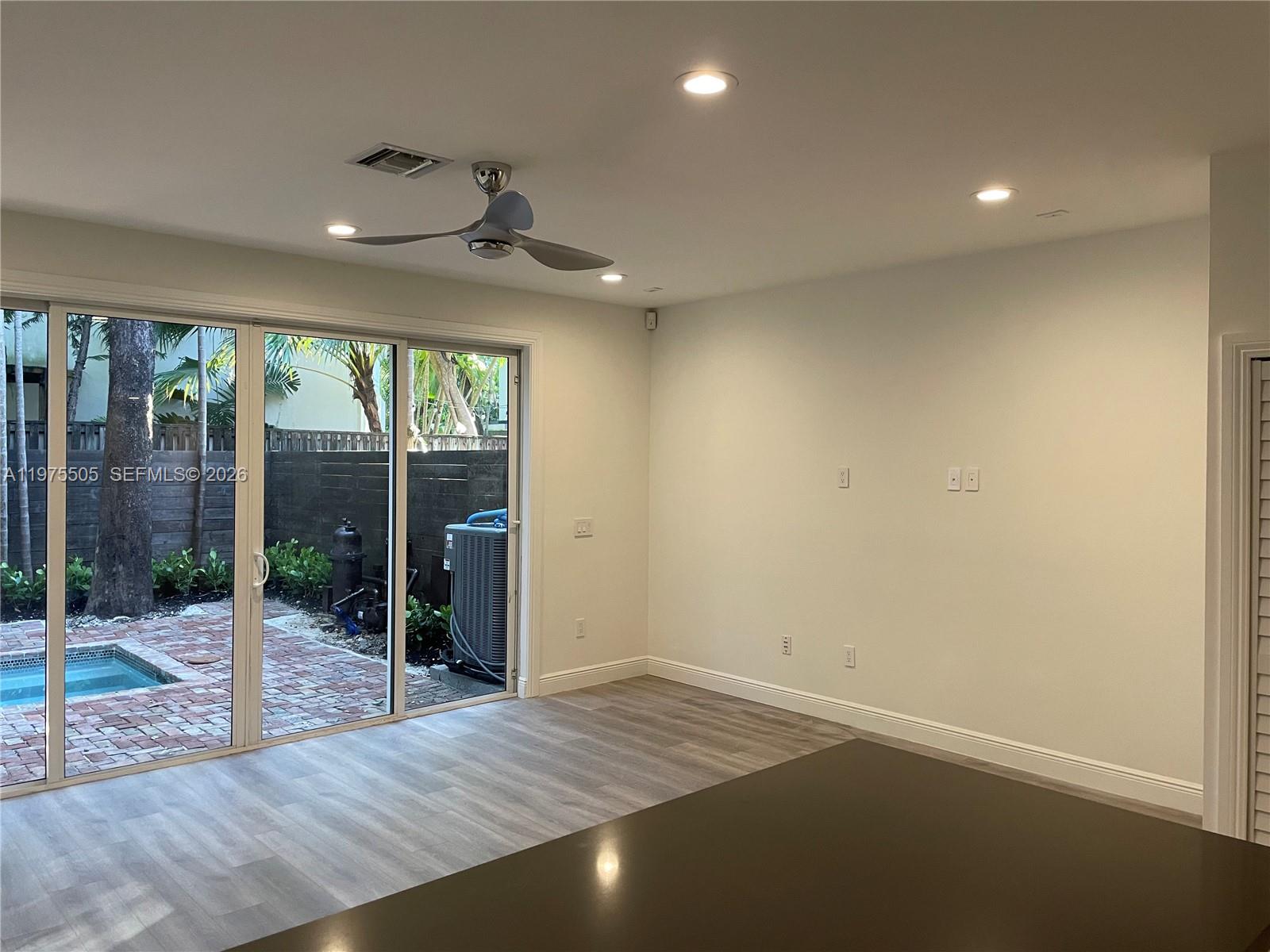 PENT HOMESTEAD - Residential Lease