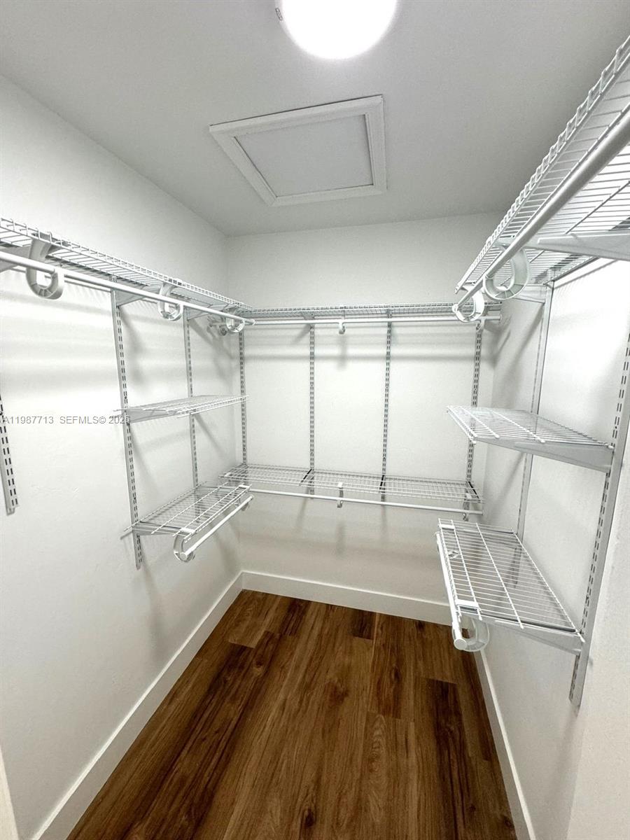 COCONUT GROVE SEC 1-CORAL - Residential Lease