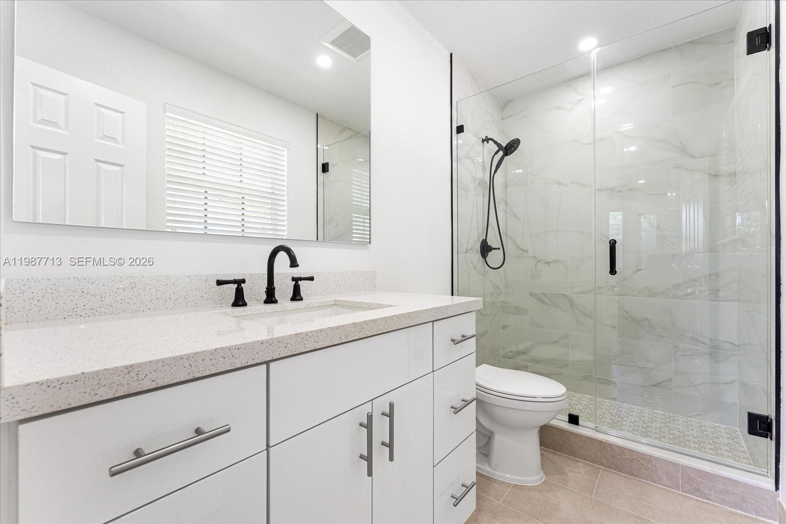 COCONUT GROVE SEC 1-CORAL - Residential Lease