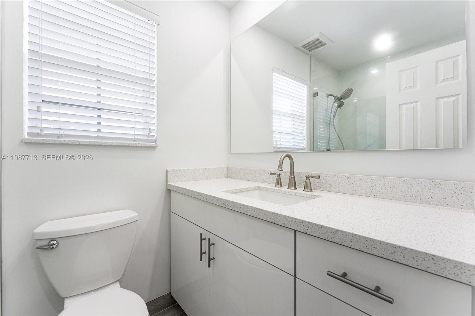 COCONUT GROVE SEC 1-CORAL - Residential Lease