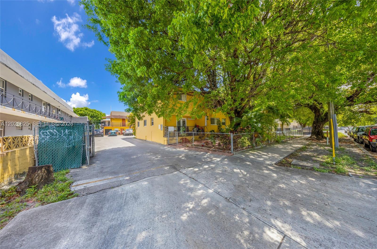 840 NW 4th St