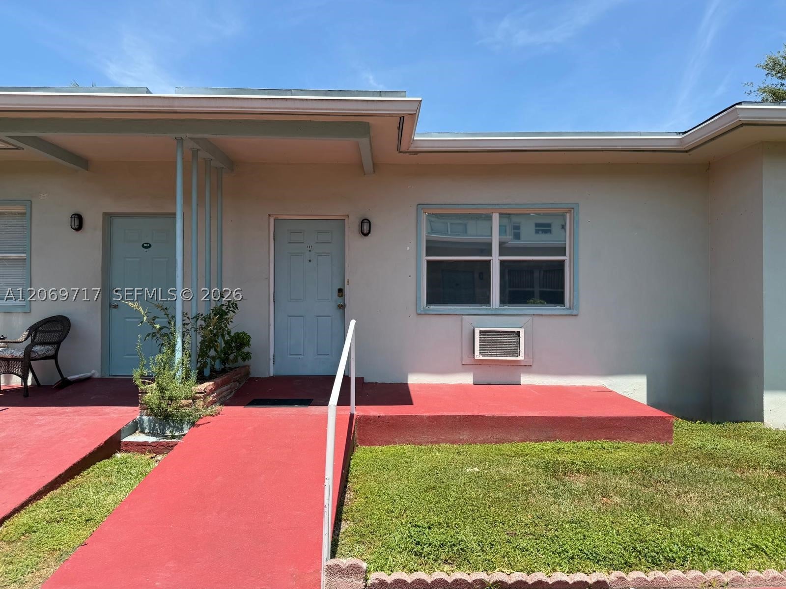 1239 Marseille Dr 2