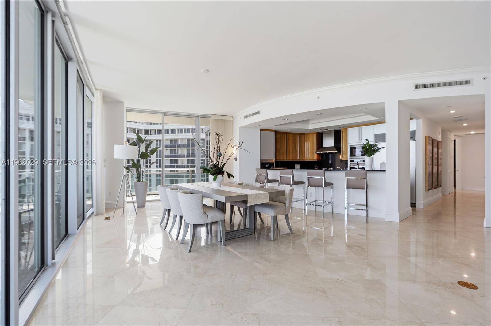 10295 Collins Ave 801