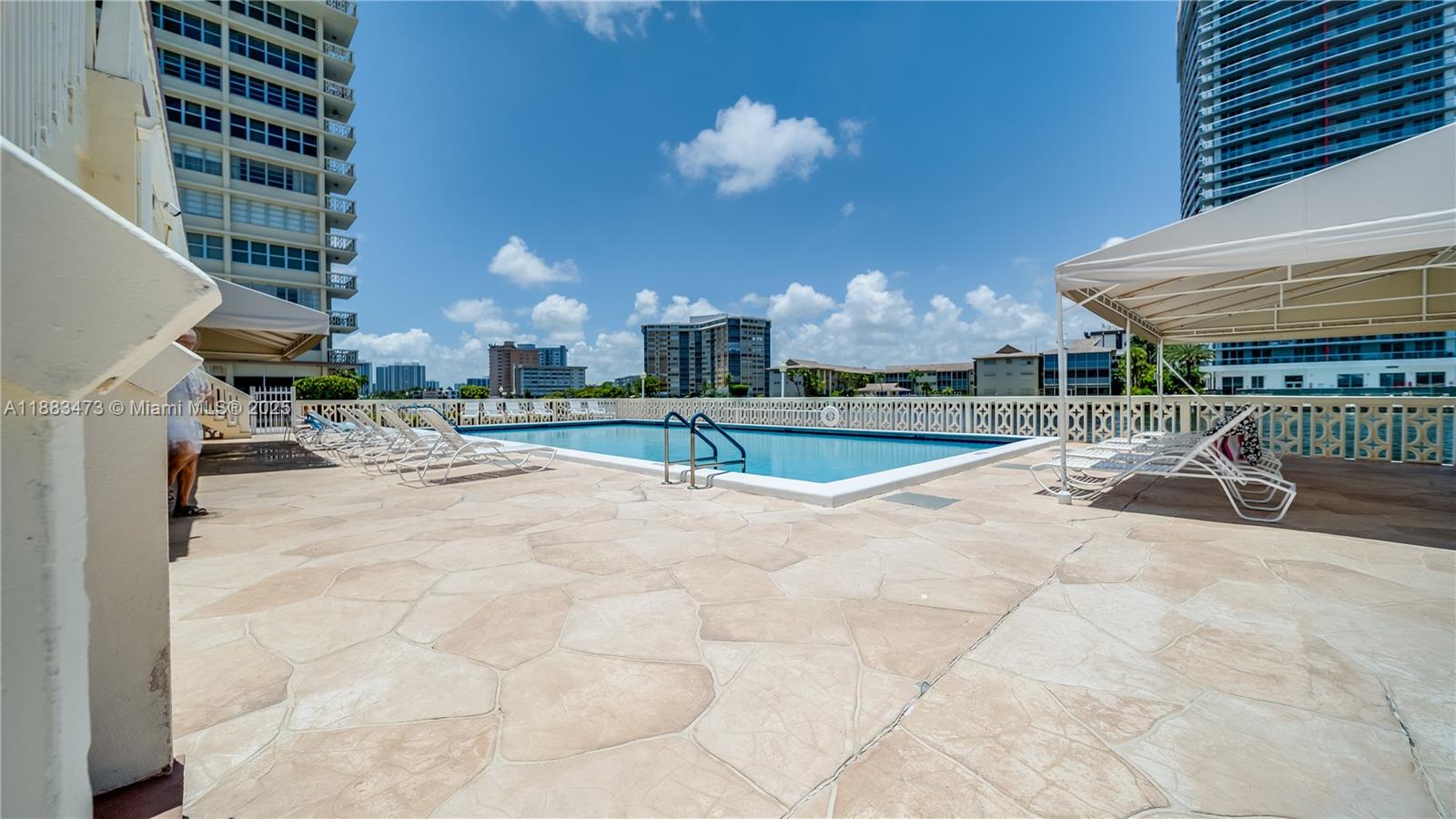 IMPERIAL TOWERS CONDO - Residential