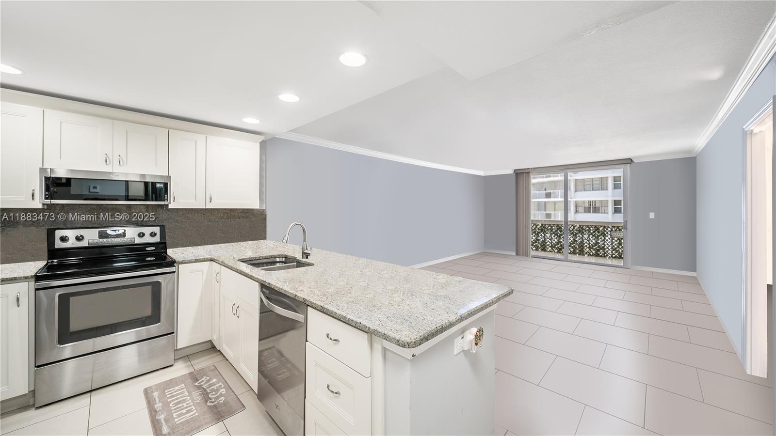 IMPERIAL TOWERS CONDO - Residential