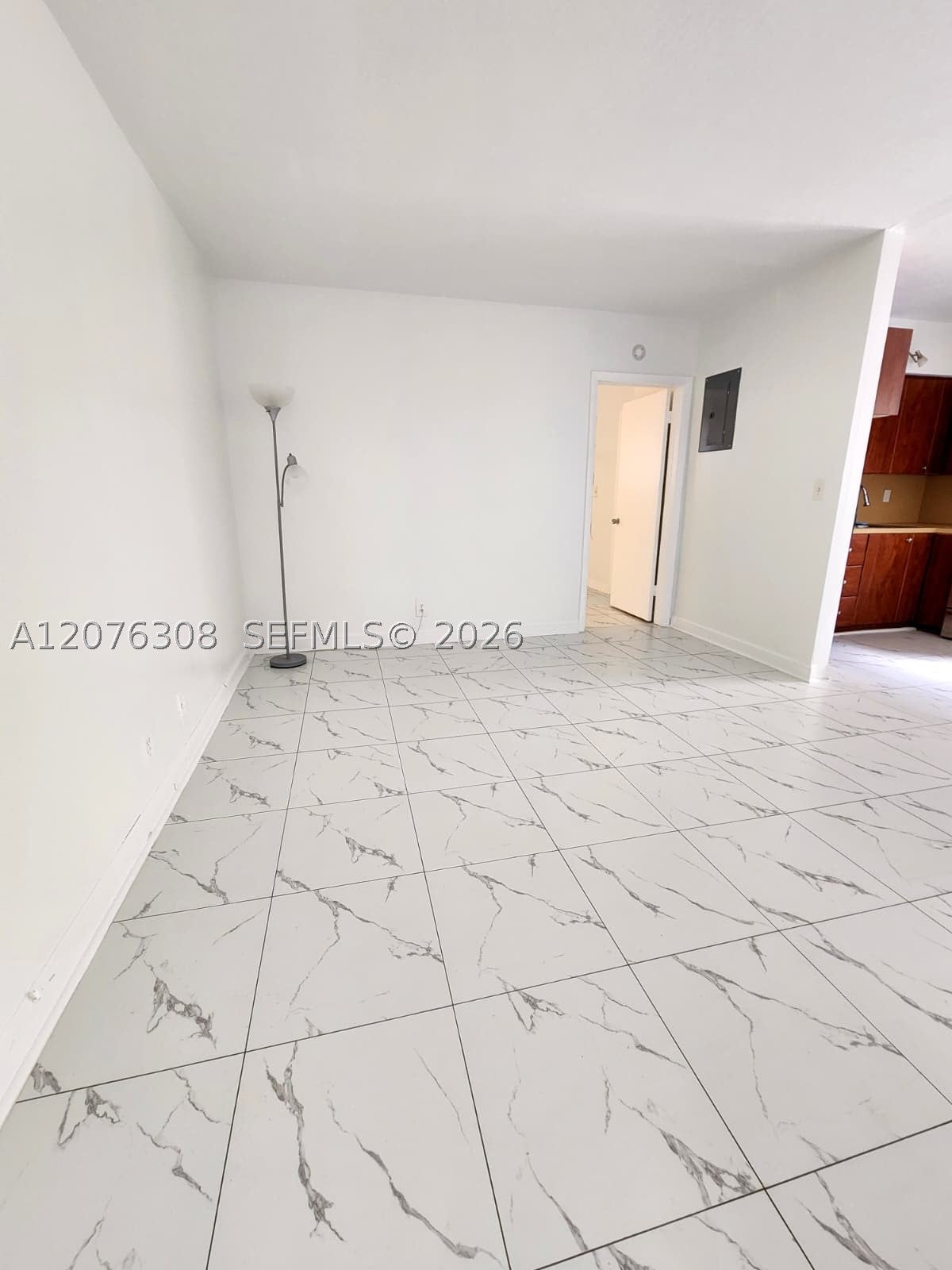 3525 Tyler St 9