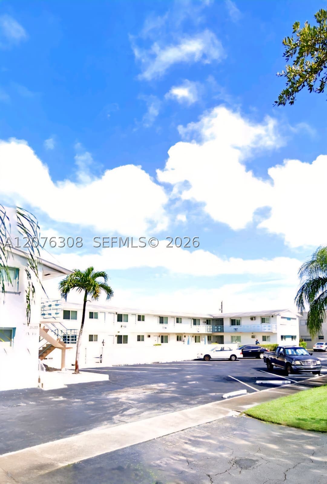 3525 Tyler St 9