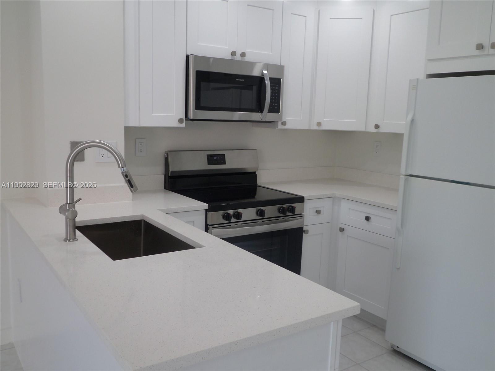 HIALEAH CLUB VILLAS CONDO - Residential Lease