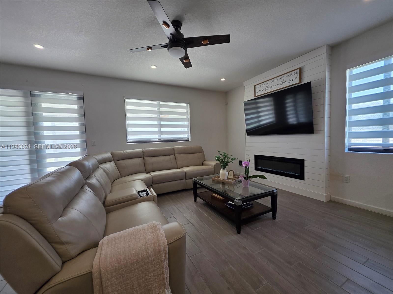 REESE ESTATES - Residential