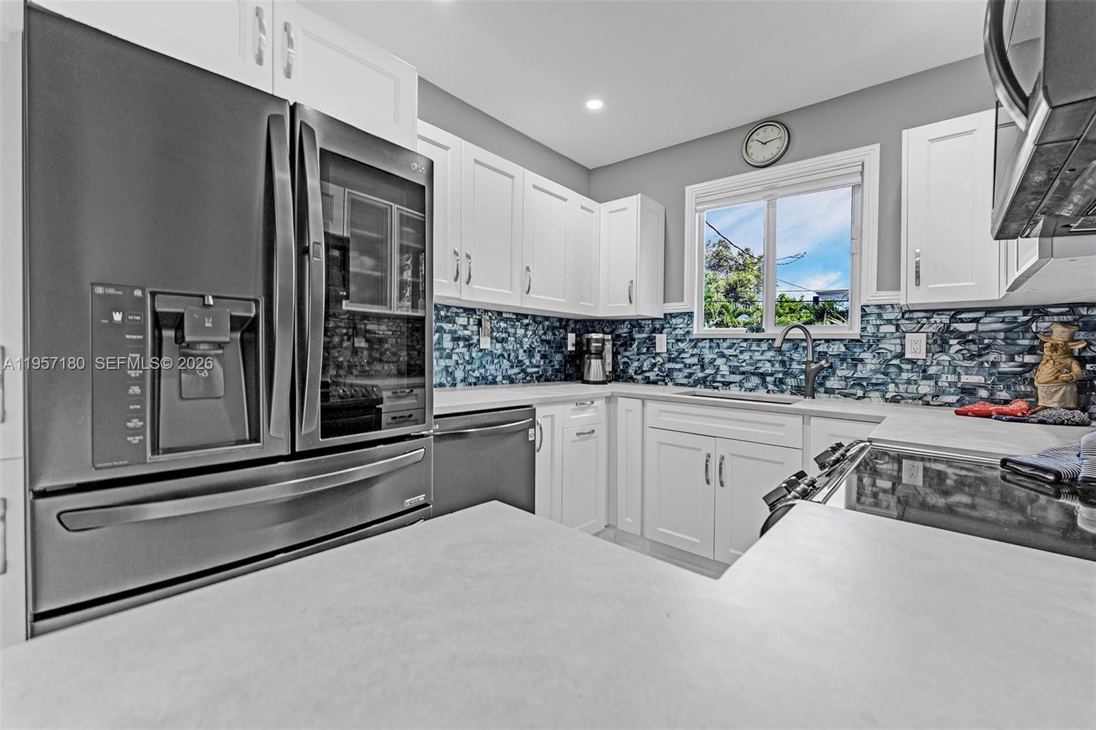 RIO VISTA C J HECTORS RES - Residential