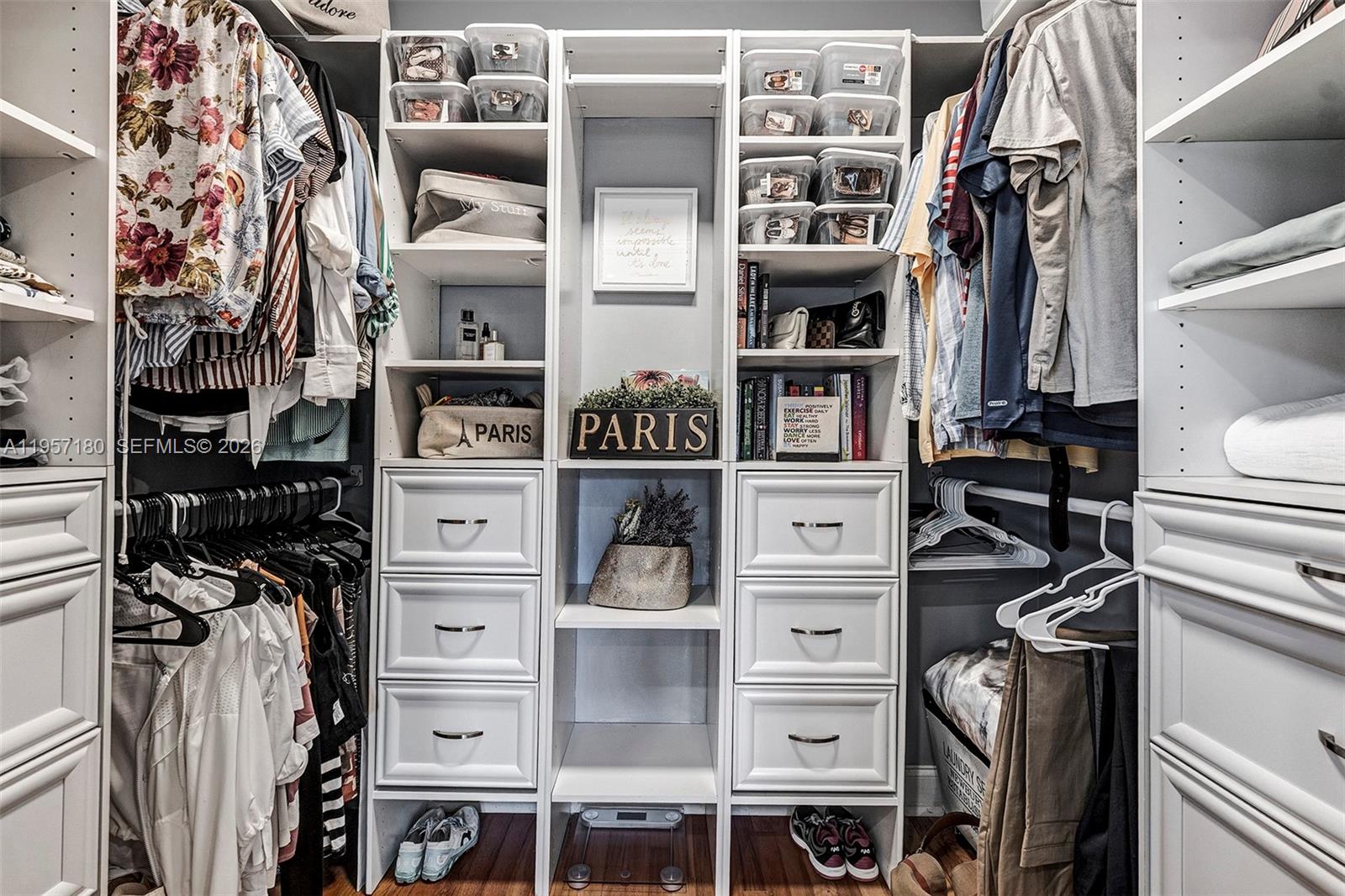 RIO VISTA C J HECTORS RES - Residential