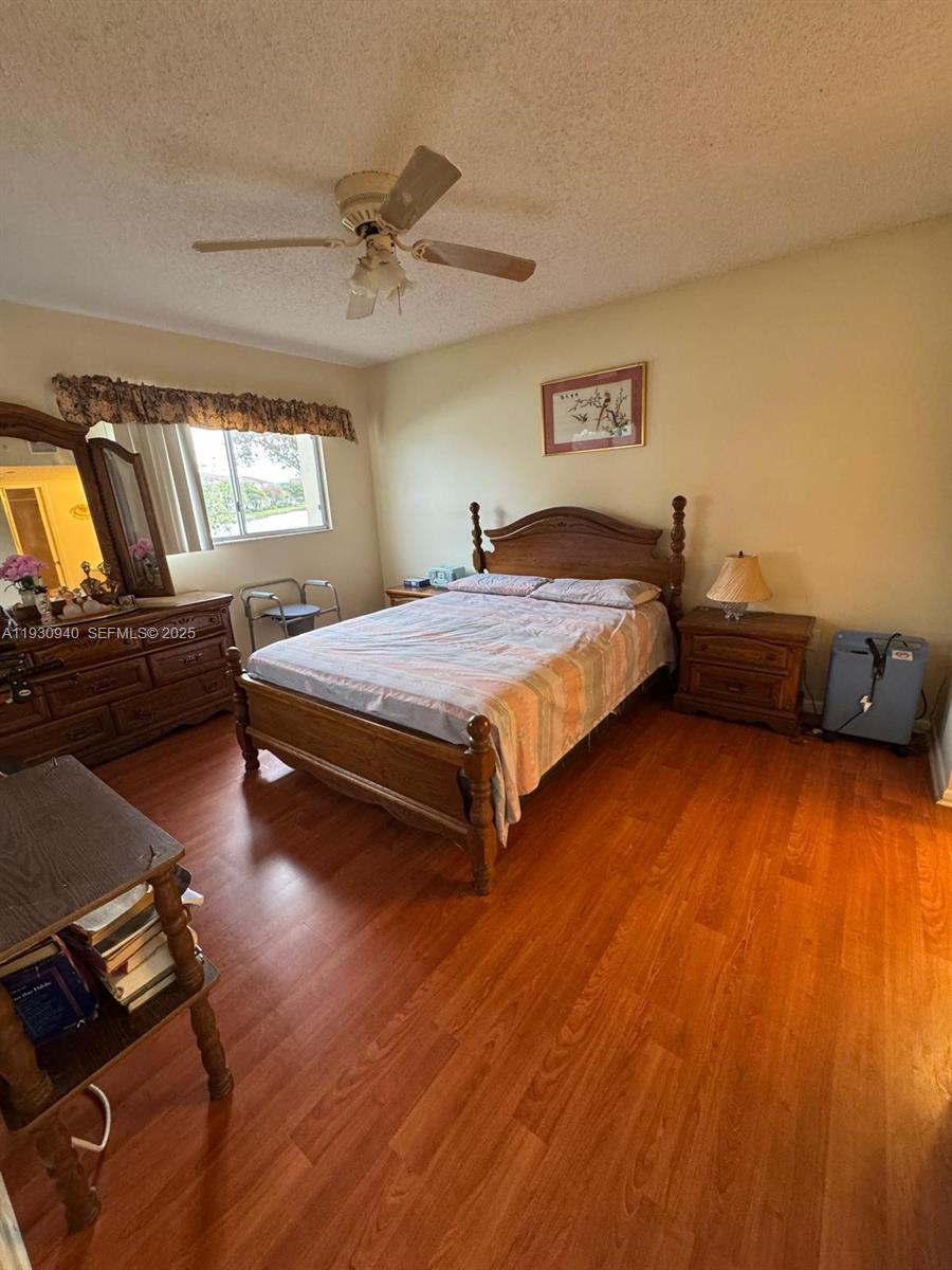 SUFFOLK AT CENTURY VILLAGE - Residential