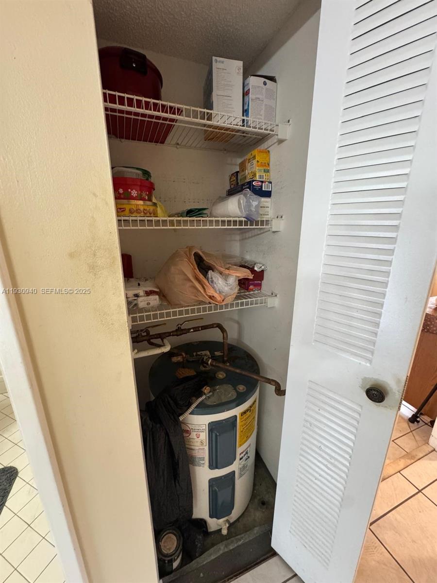 SUFFOLK AT CENTURY VILLAGE - Residential