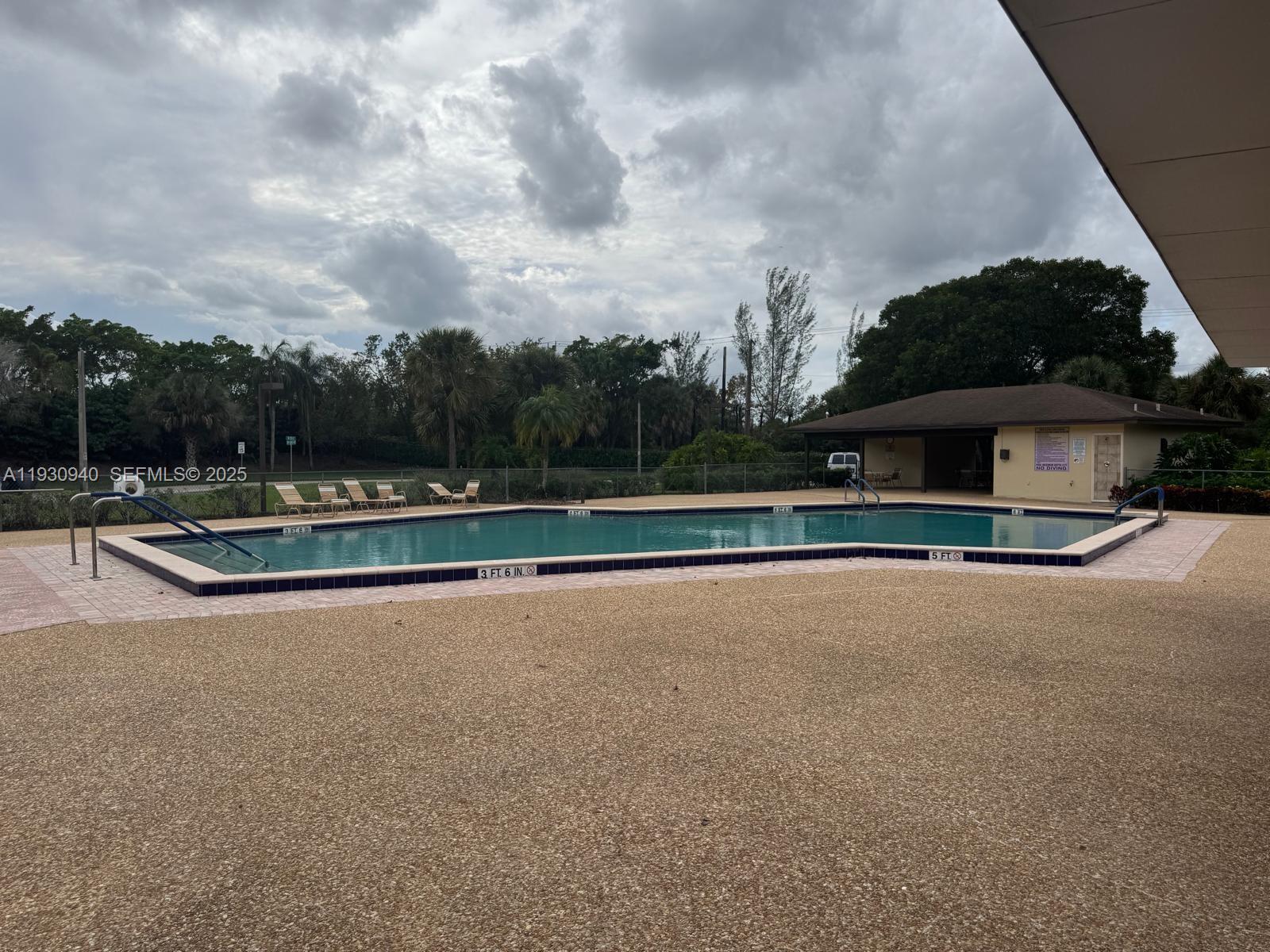 SUFFOLK AT CENTURY VILLAGE - Residential