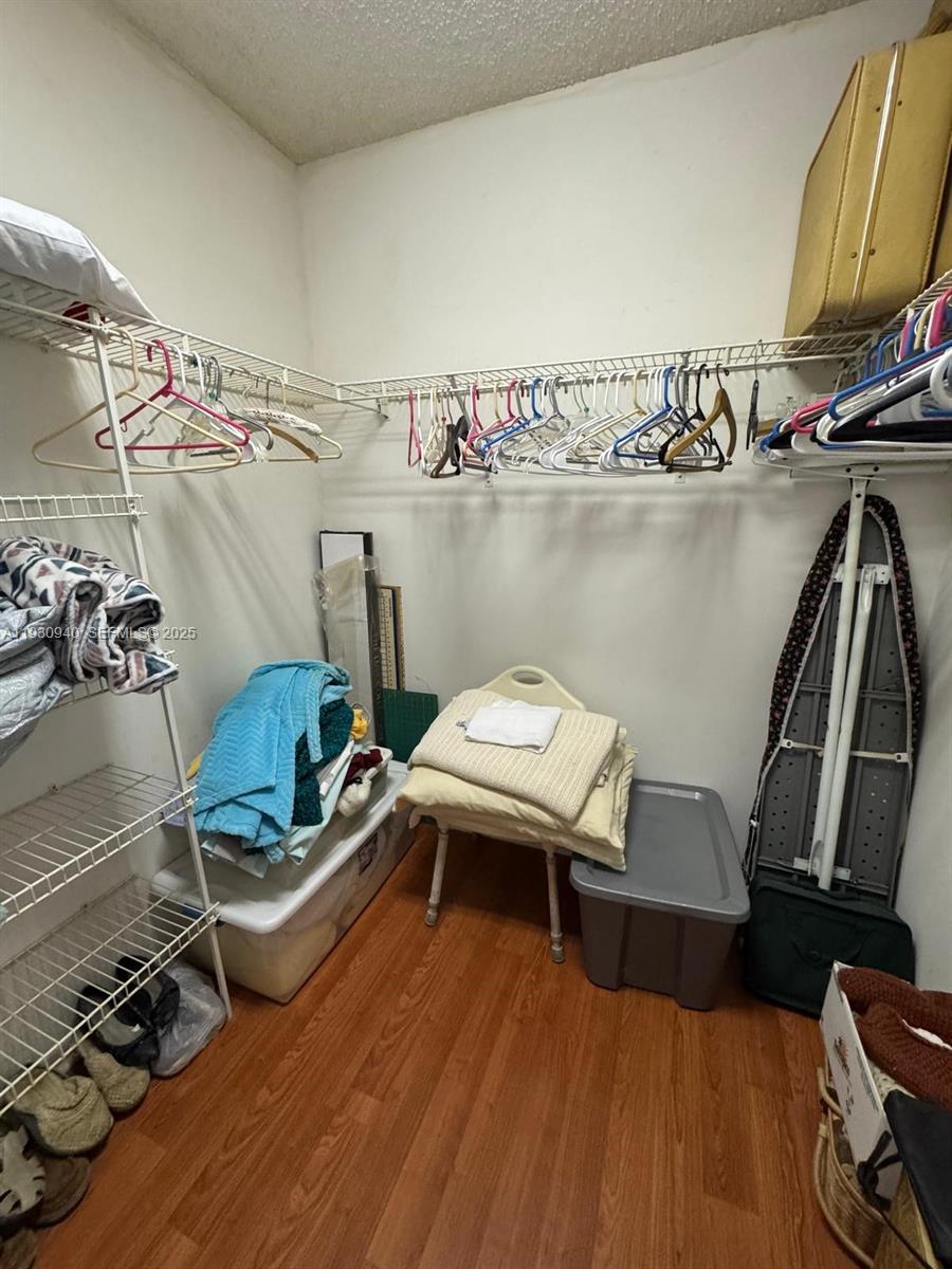 SUFFOLK AT CENTURY VILLAGE - Residential