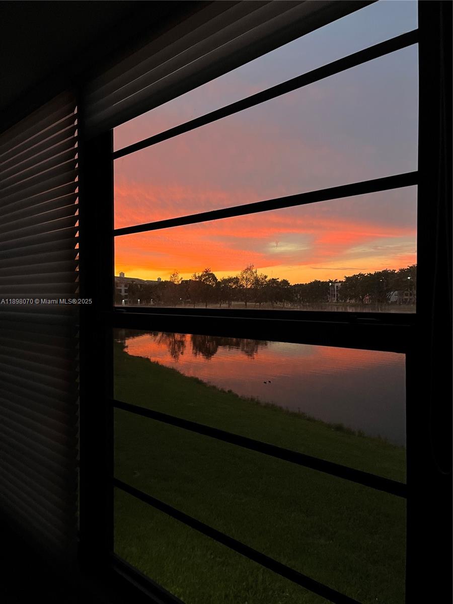 CONDO 11 OF WHITEHALL CON - Residential Lease