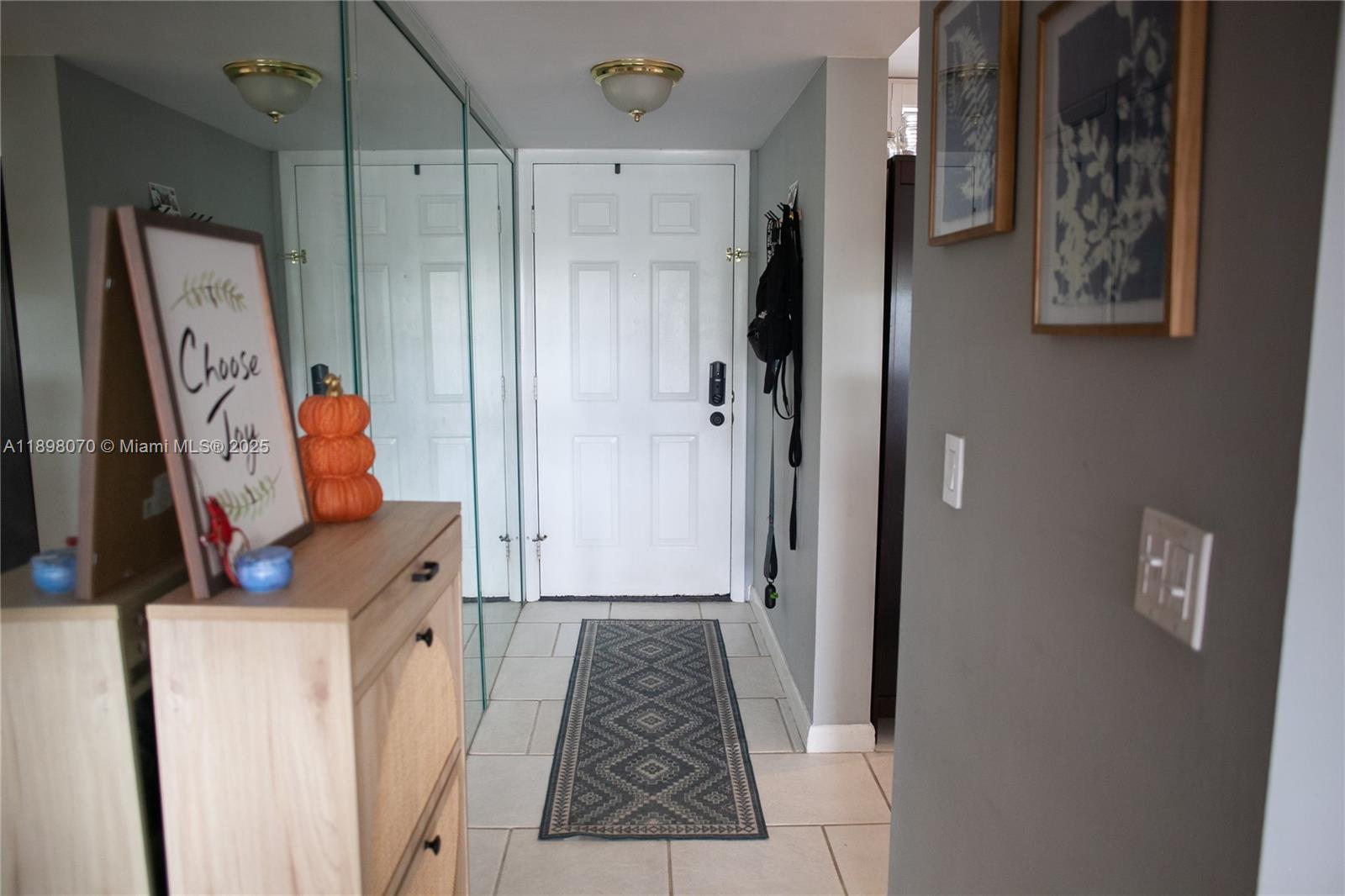 CONDO 11 OF WHITEHALL CON - Residential Lease