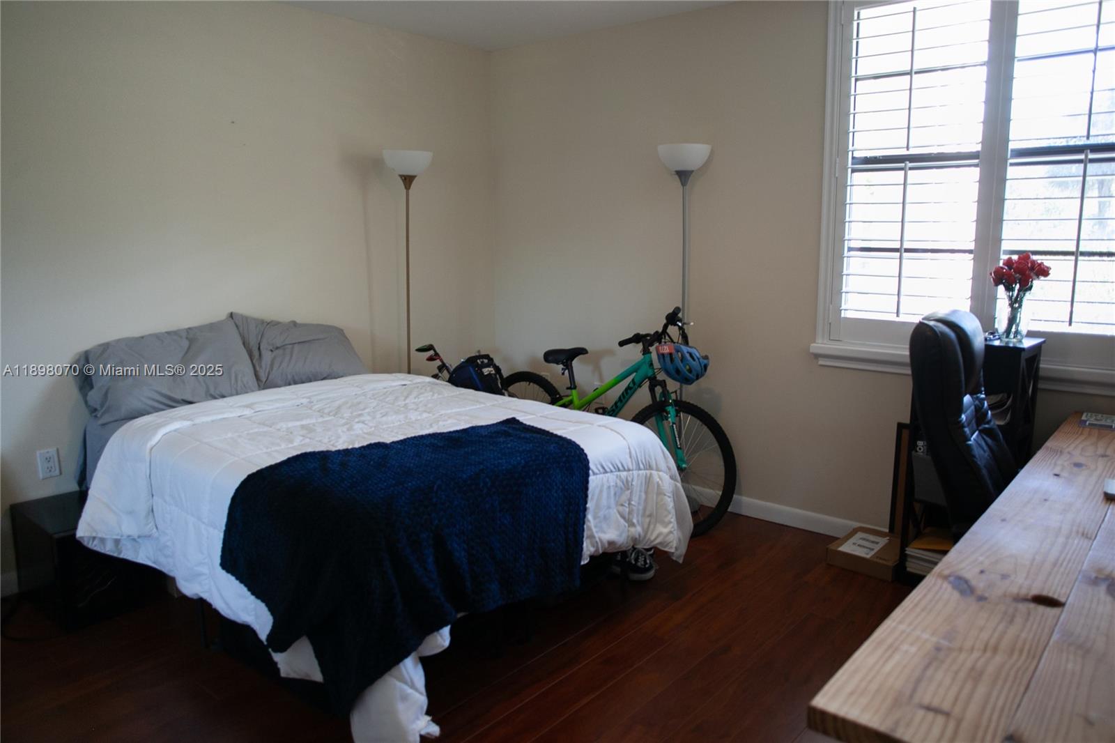 CONDO 11 OF WHITEHALL CON - Residential Lease