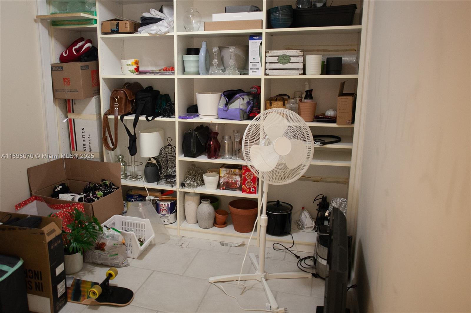 CONDO 11 OF WHITEHALL CON - Residential Lease