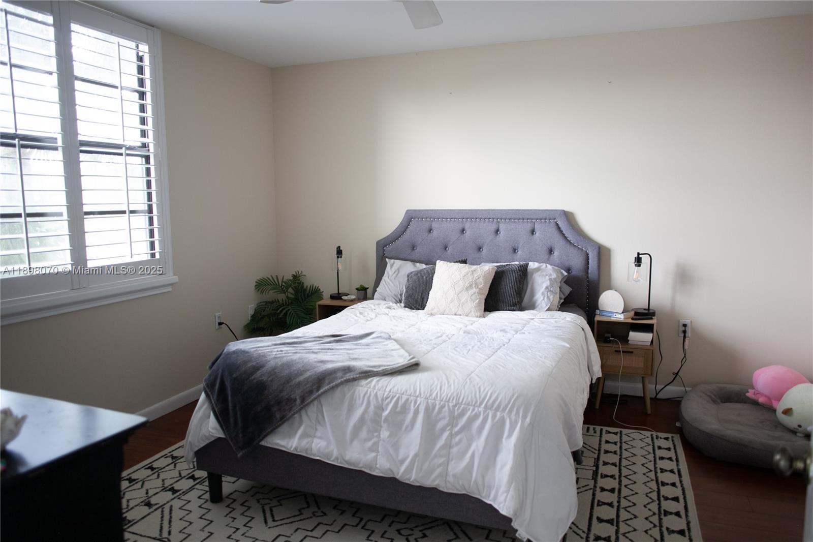 CONDO 11 OF WHITEHALL CON - Residential Lease