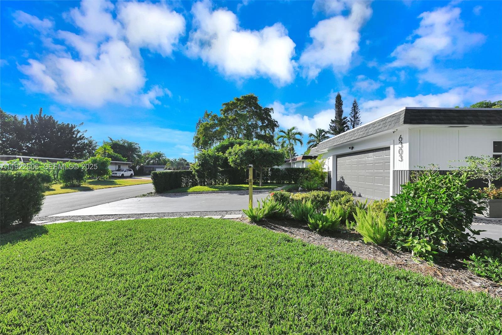 MAINLANDS OF TAMARAC LAKE - Residential