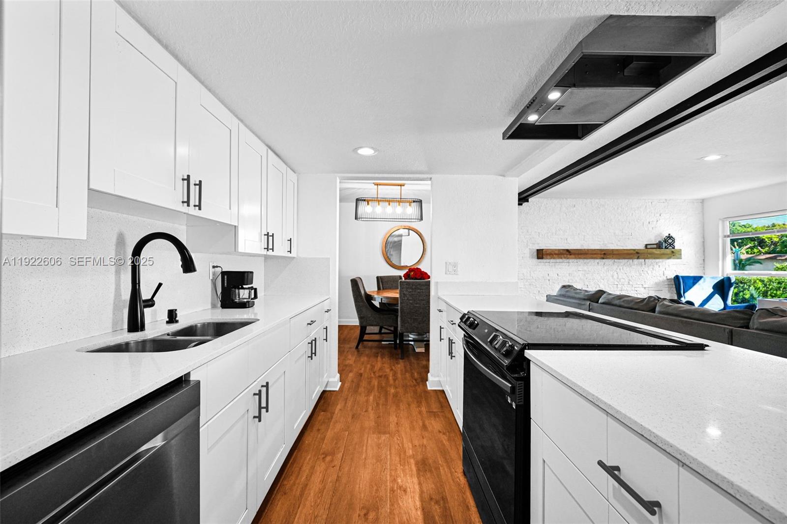 MAINLANDS OF TAMARAC LAKE - Residential