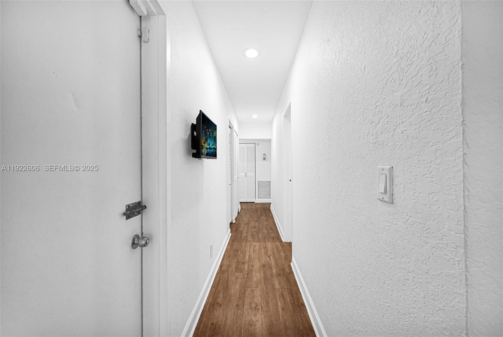 MAINLANDS OF TAMARAC LAKE - Residential