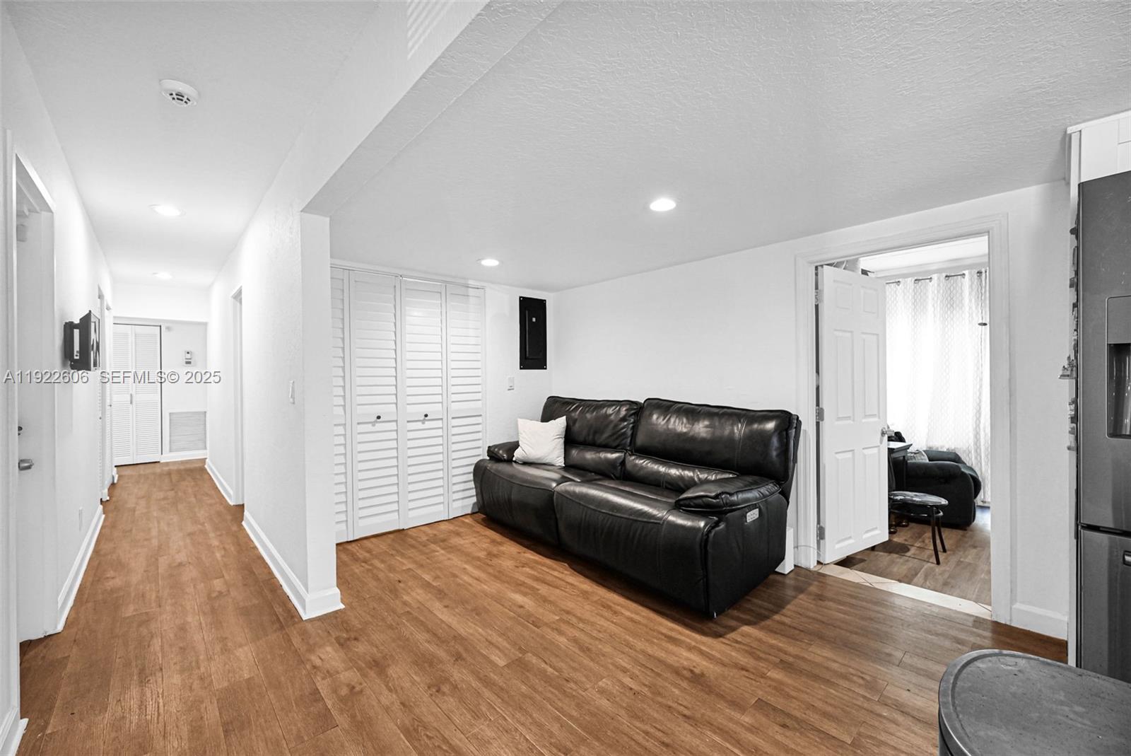 MAINLANDS OF TAMARAC LAKE - Residential