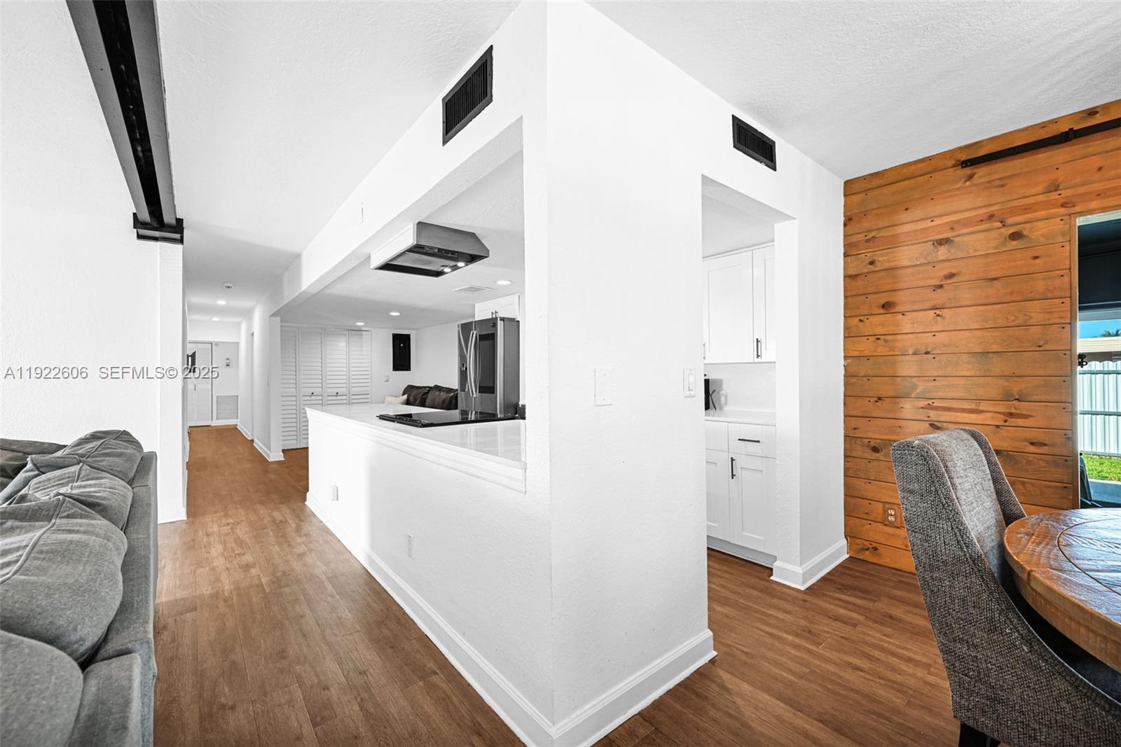 MAINLANDS OF TAMARAC LAKE - Residential