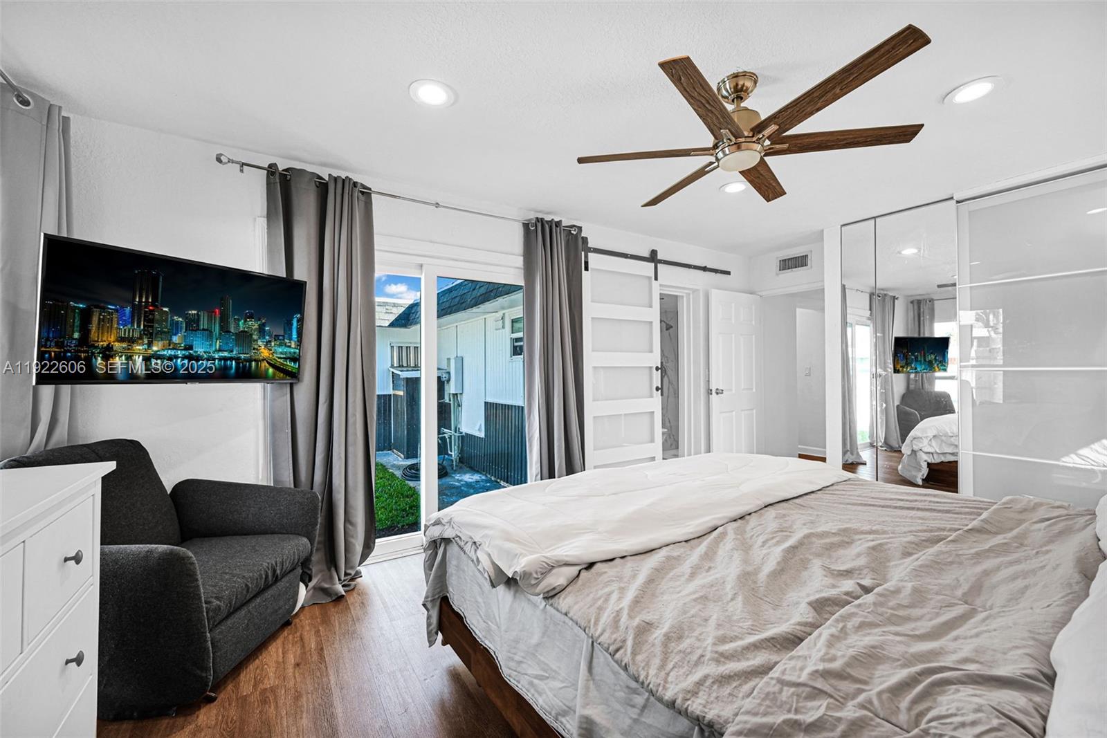 MAINLANDS OF TAMARAC LAKE - Residential