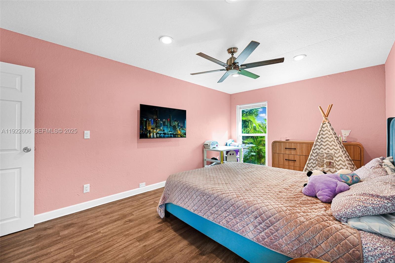 MAINLANDS OF TAMARAC LAKE - Residential