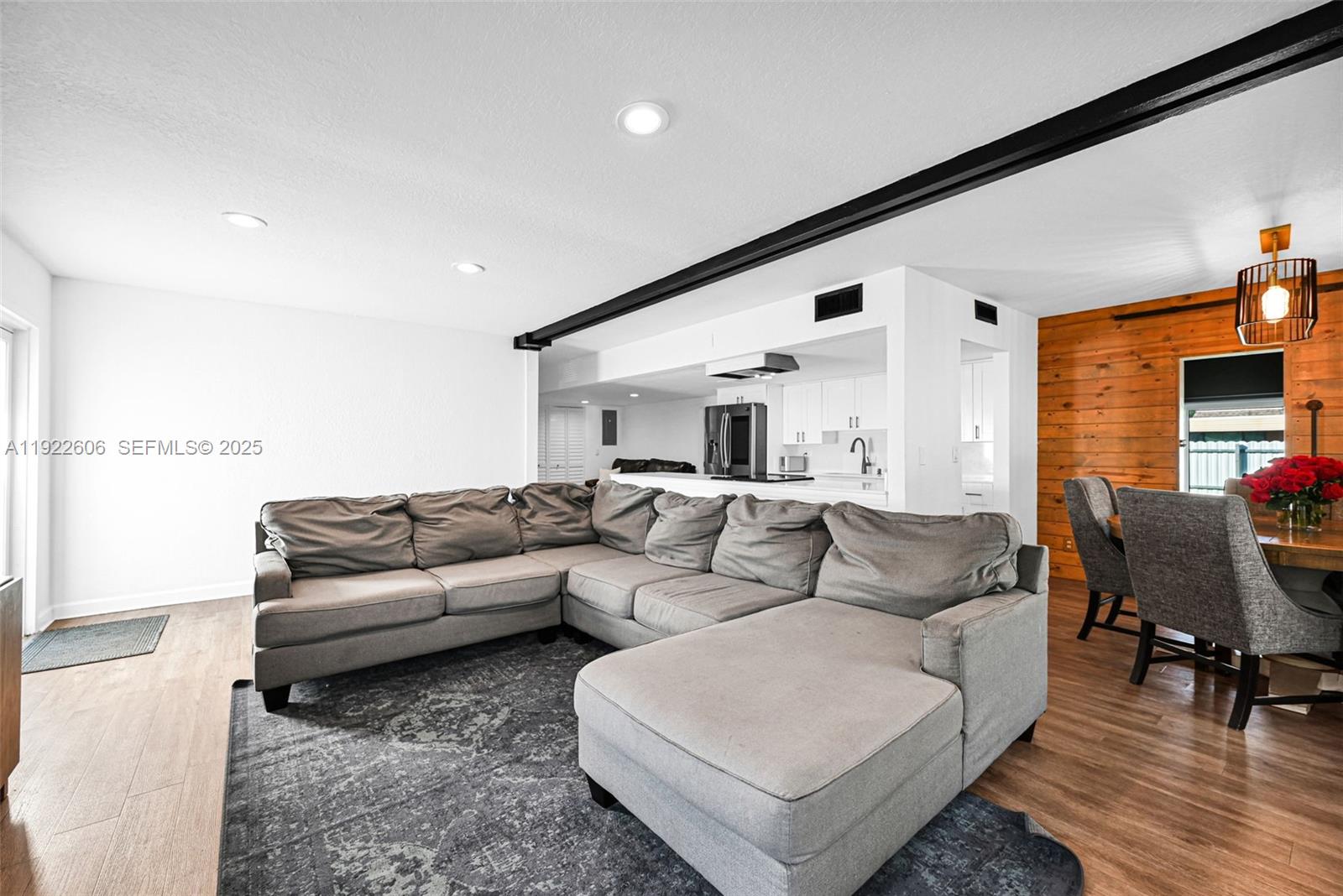 MAINLANDS OF TAMARAC LAKE - Residential