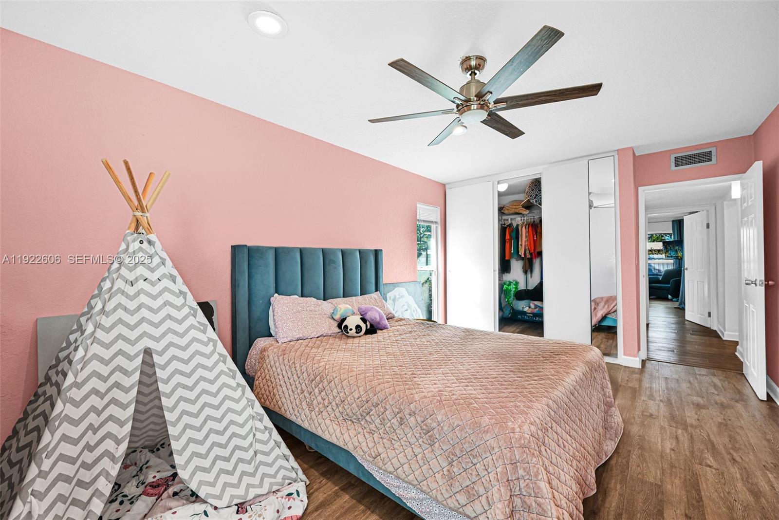 MAINLANDS OF TAMARAC LAKE - Residential