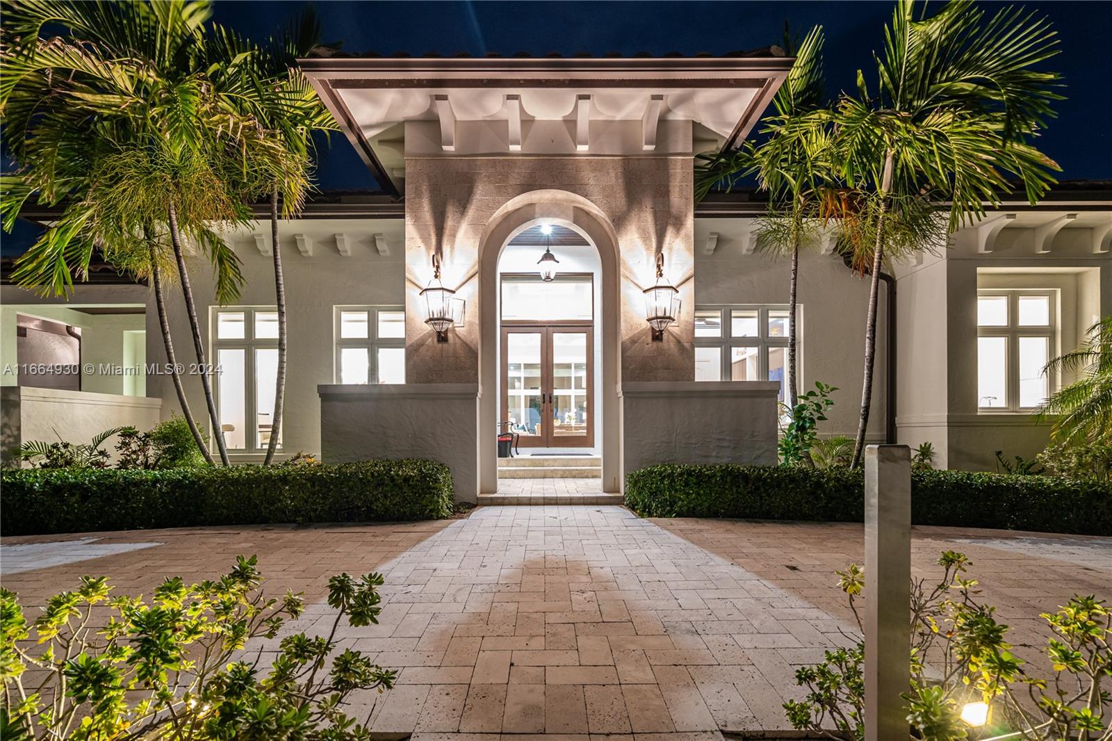 LAUDERDALE BEACH - Residential