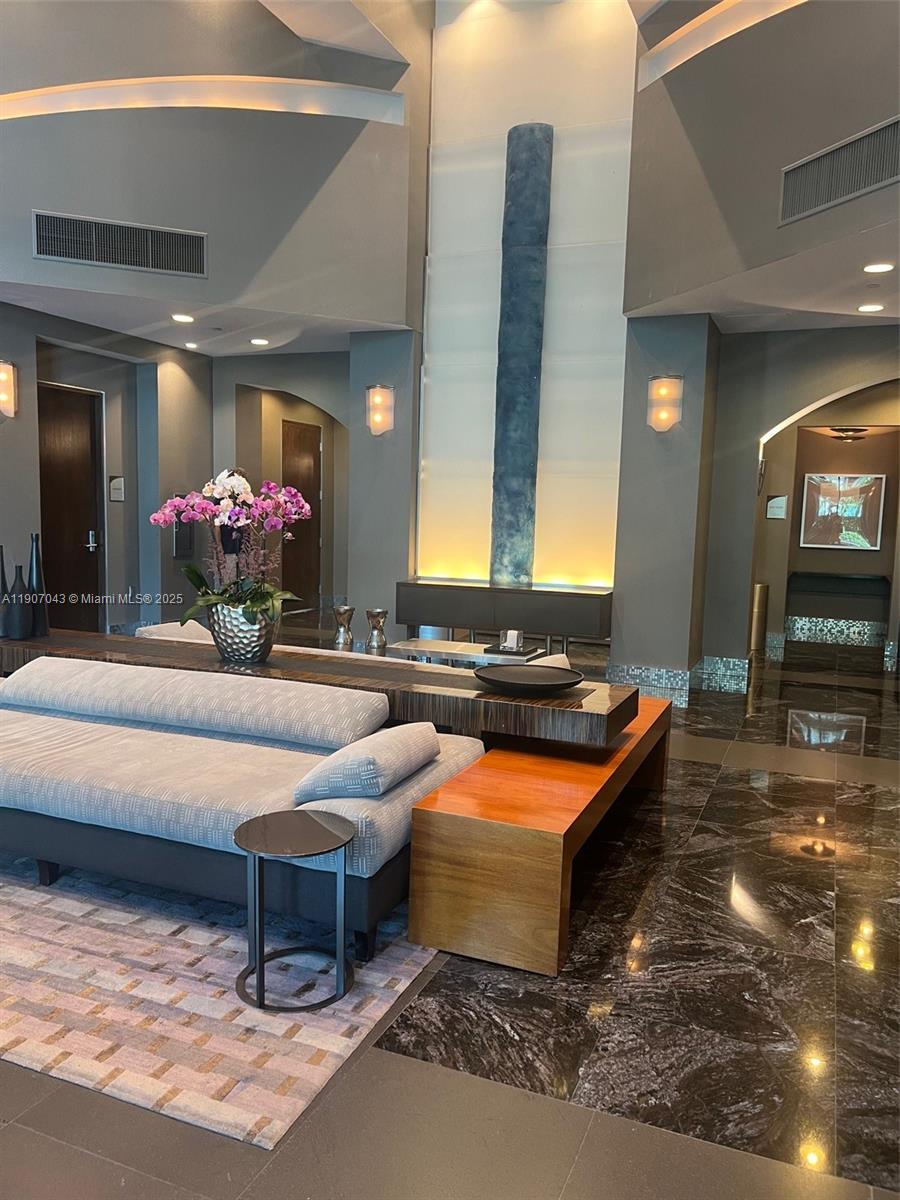 AZURE CONDO - Residential