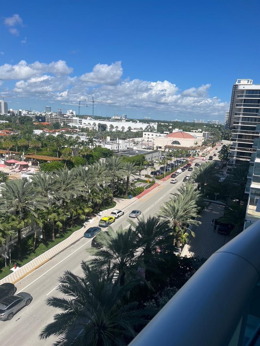 AZURE CONDO - Residential