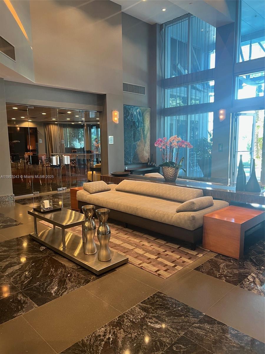 AZURE CONDO - Residential