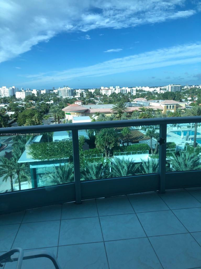 AZURE CONDO - Residential