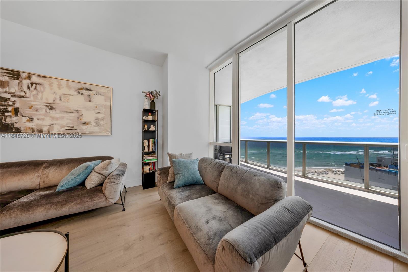 TDR TOWER I CONDO - Residential Lease