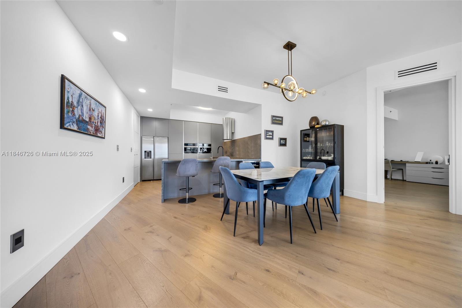 TDR TOWER I CONDO - Residential Lease