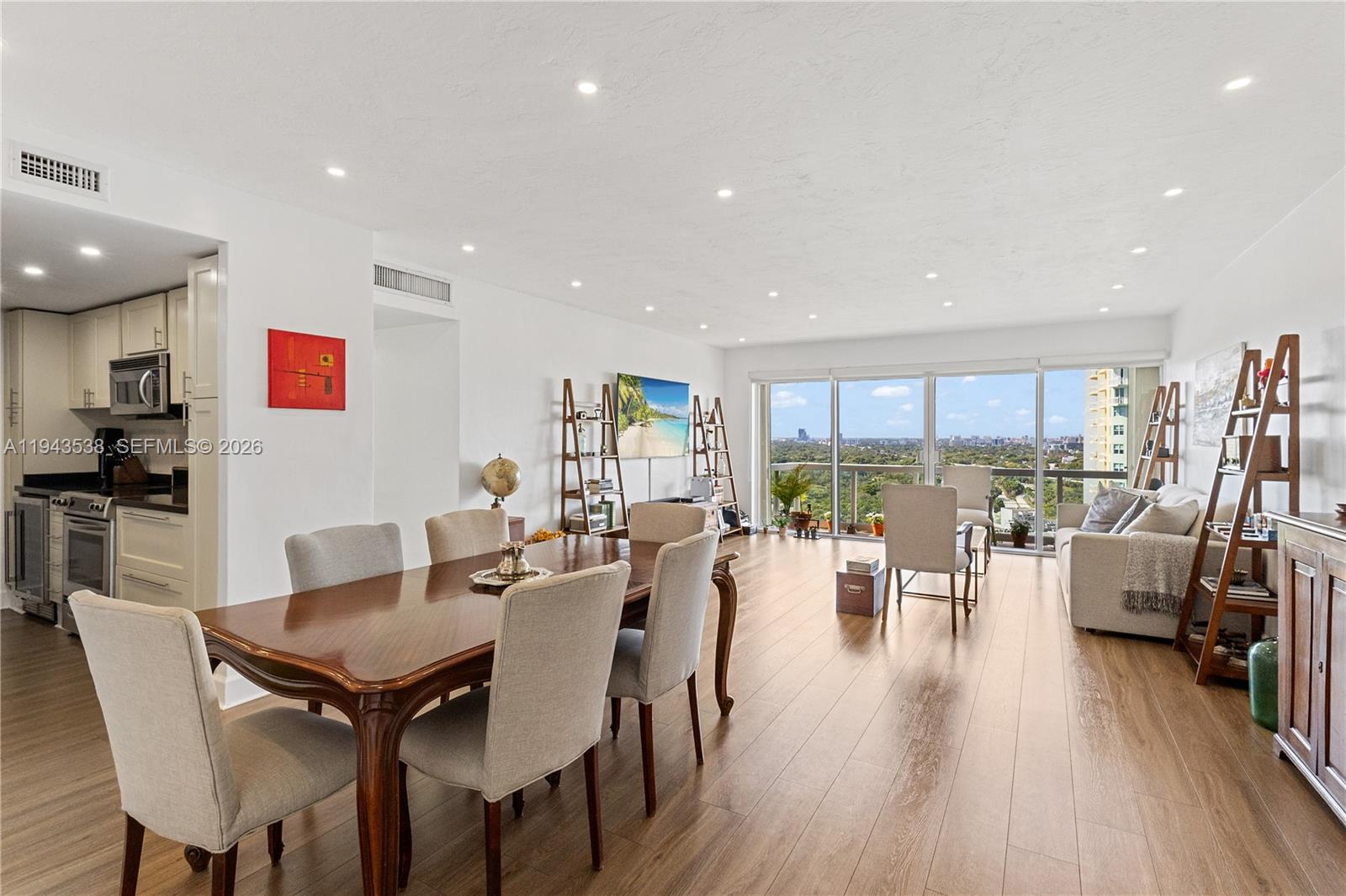 BRICKELL TOWNHOUSE CONDO - Residential