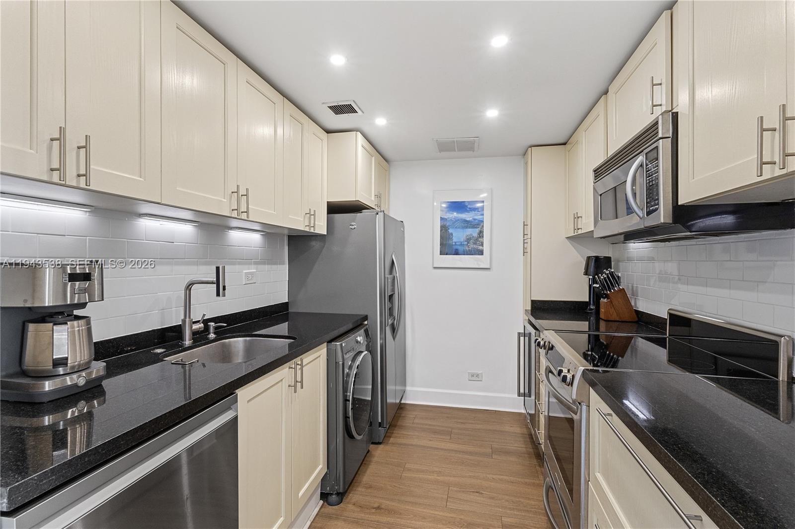 BRICKELL TOWNHOUSE CONDO - Residential