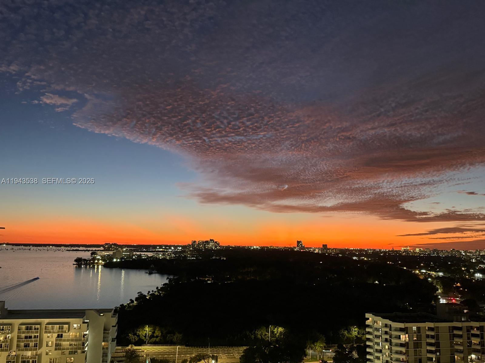 BRICKELL TOWNHOUSE CONDO - Residential