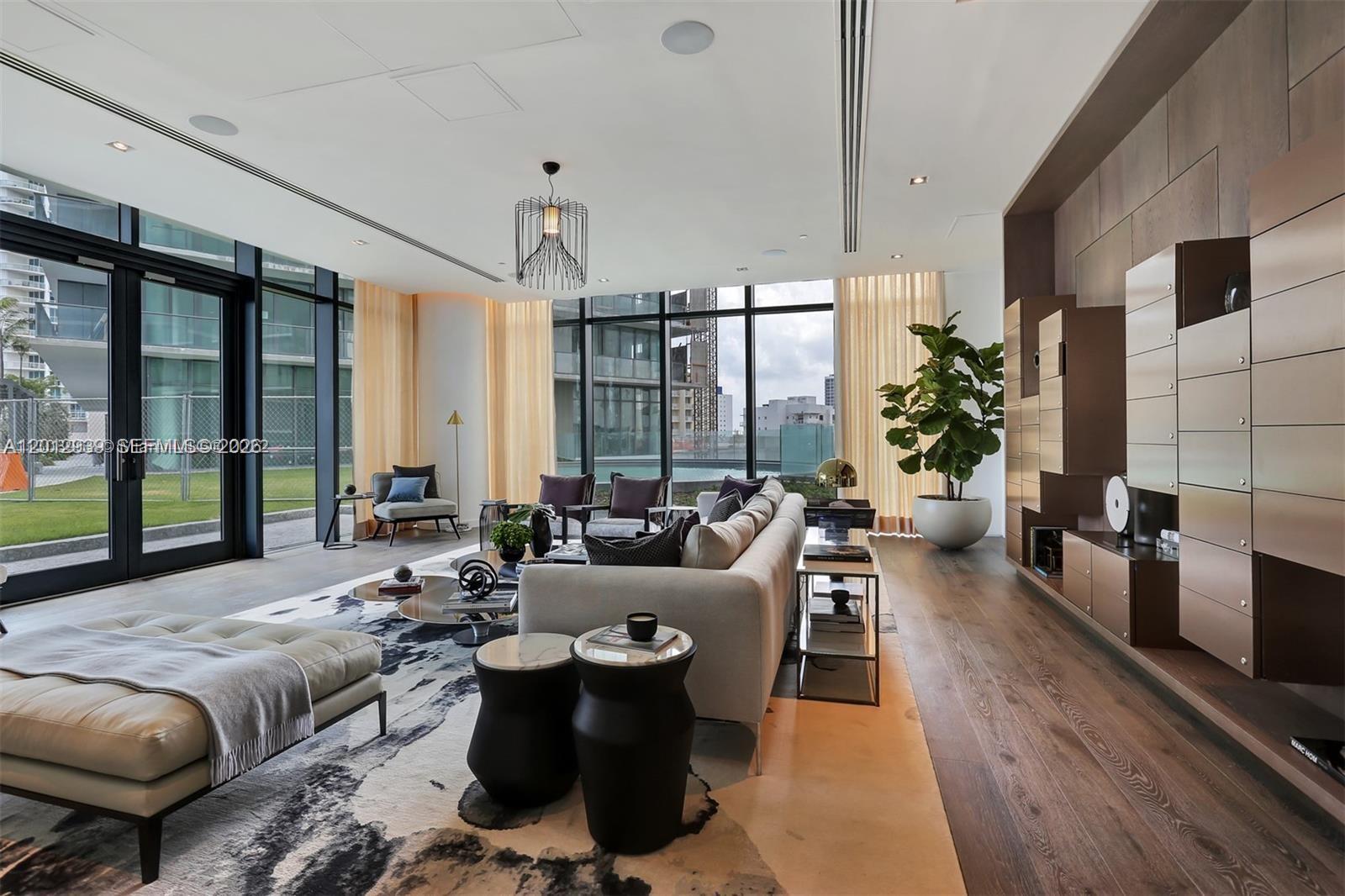 PARAISO BAY CONDO - Residential Lease