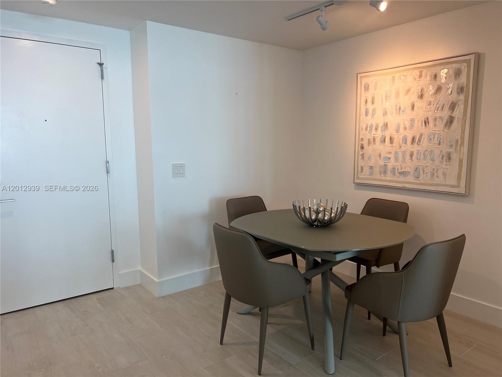 PARAISO BAY CONDO - Residential Lease
