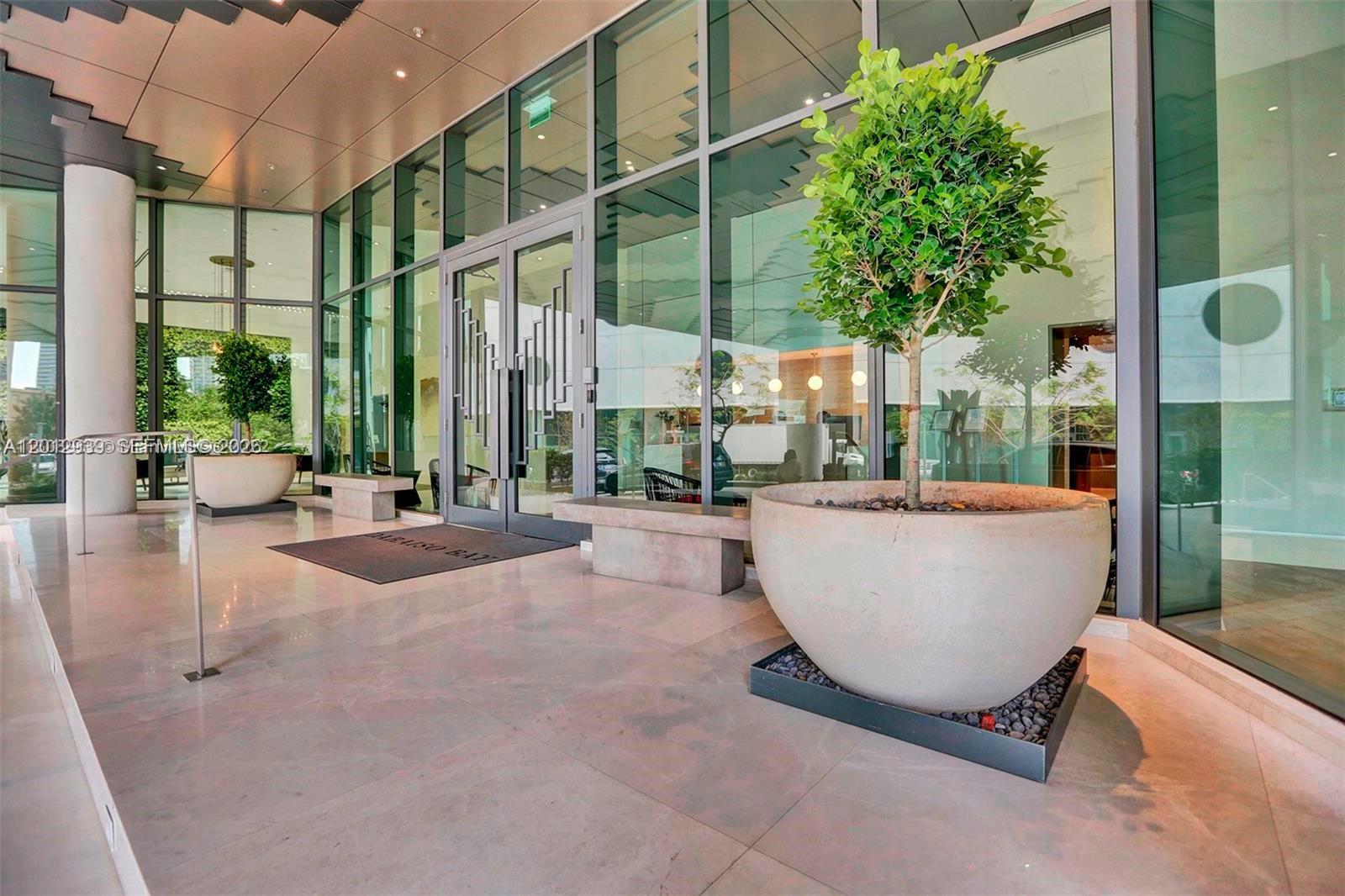 PARAISO BAY CONDO - Residential Lease