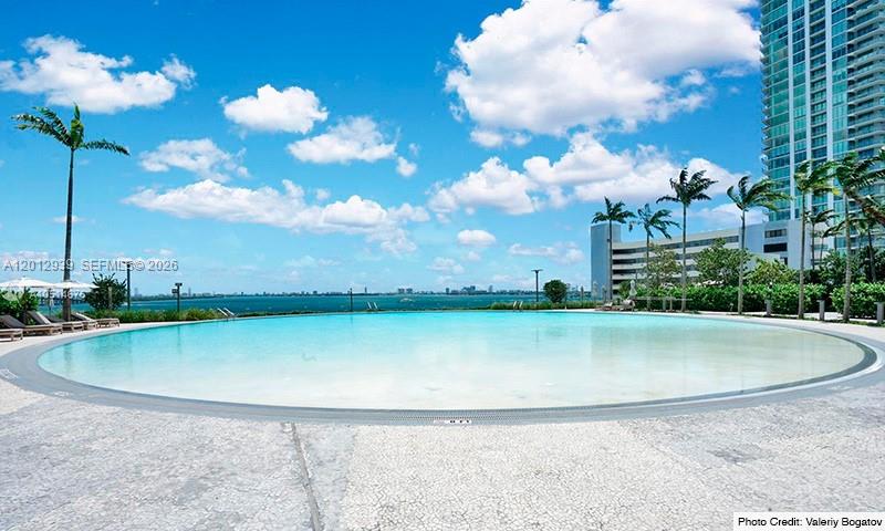 PARAISO BAY CONDO - Residential Lease