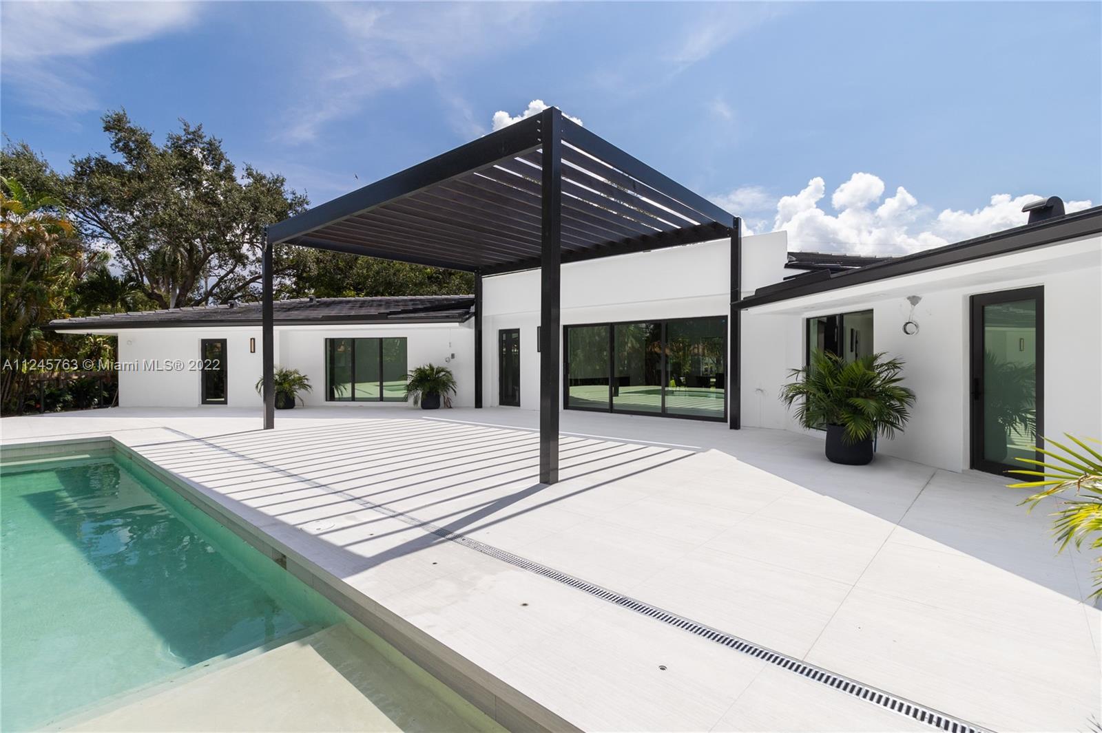 MIAMI SHORES SEC 3 - Residential